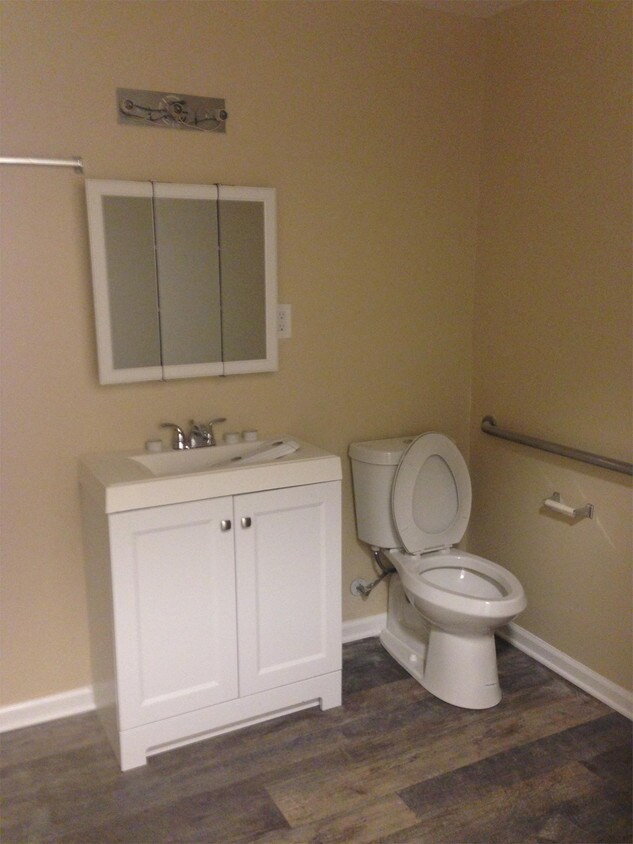 Foto del edificio - 409 Millers Ave