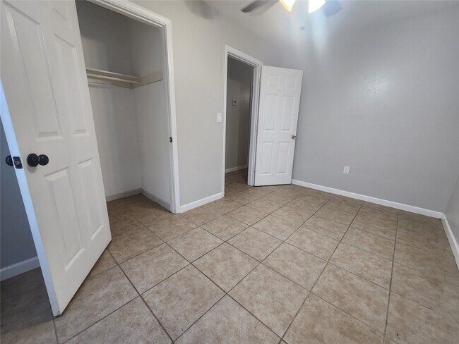 Foto del edificio - 21333 W Knox Dr