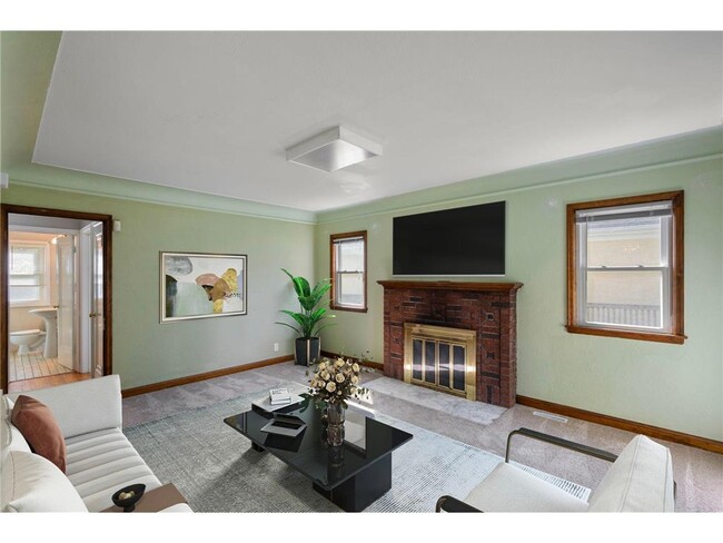 Building Photo - 2500 N Thomas Ave