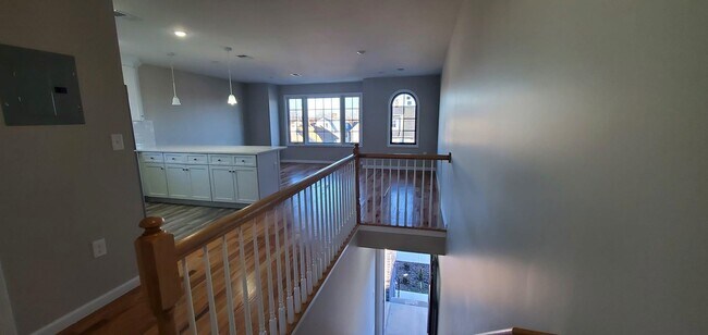 Foto del edificio - 371 Forest St