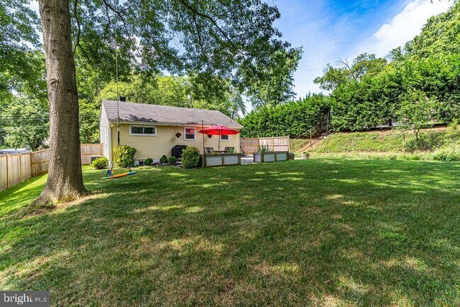 Foto del edificio - 3712 Logan Ct