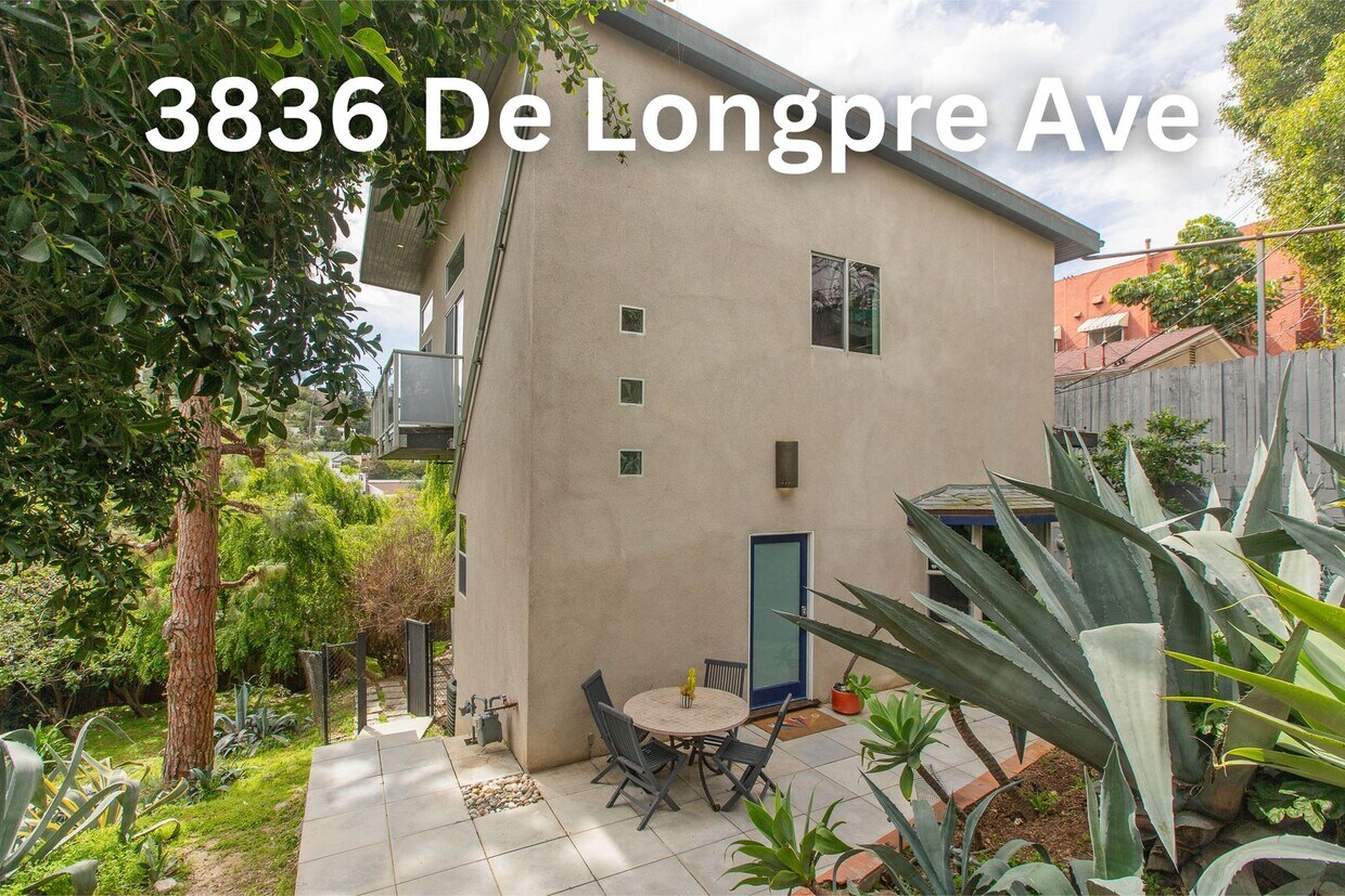 Primary Photo - Franklin Hills Hideaway Available for Leas...