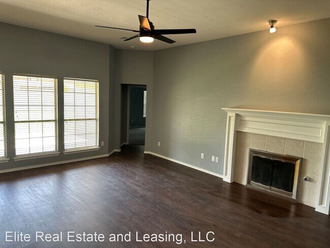 Foto del edificio - 4 br, 2 bath House - 208 SPRINGCREEK DRIVE