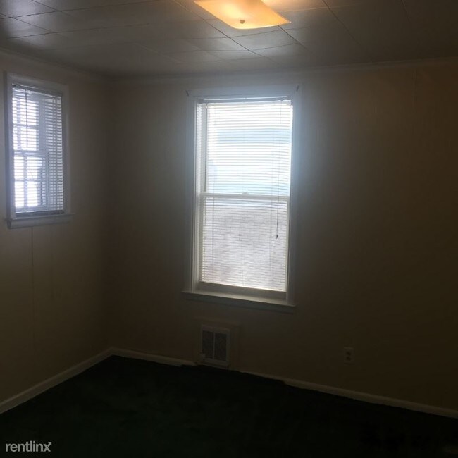 Foto del edificio - 2 br, 1 bath House - 329 3rd Ave W