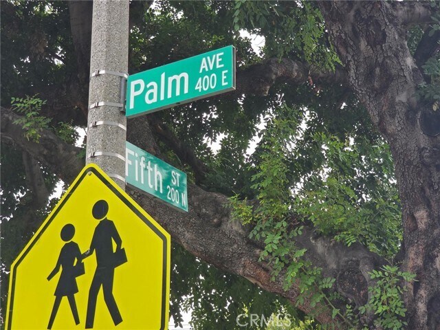 Foto del edificio - 476 E Palm Ave