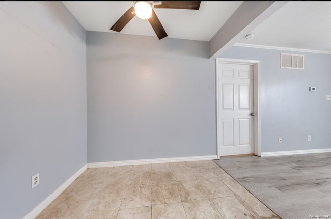 Foto del edificio - 11610 Vance Jackson Rd