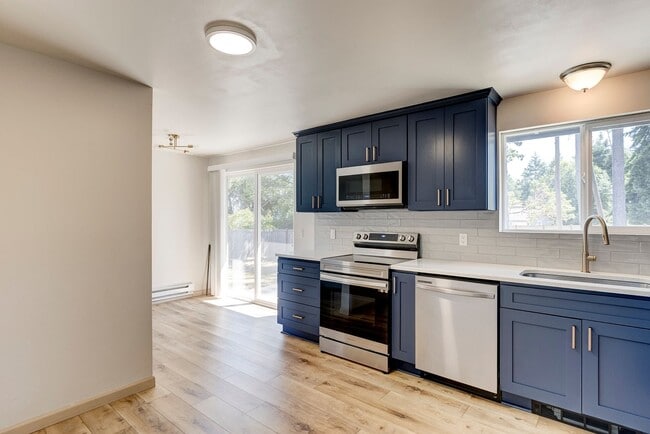 Building Photo - Single Level Pet Friendly Home near Ft. Nu...