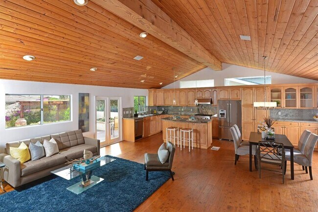 Building Photo - 14219 Mango Dr