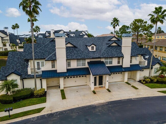 Building Photo - 2 Bedroom, 2 Bath Townhome in Beautiful Lakefront Community in Clermont, FL!