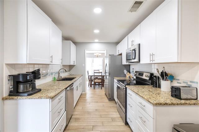 Foto del edificio - 1710 Covey Ln