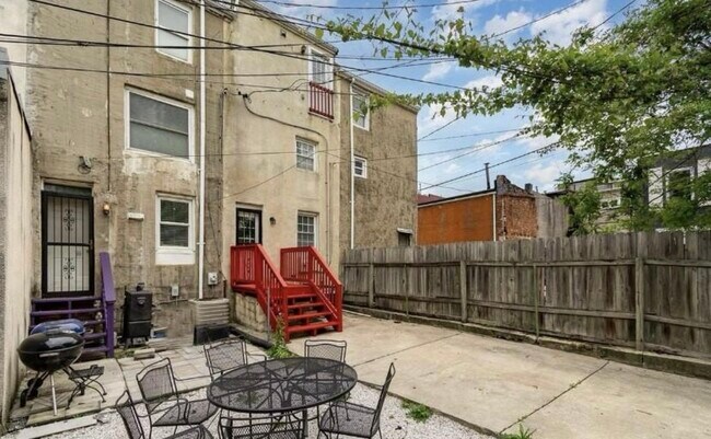 Building Photo - 509 Otterbein St