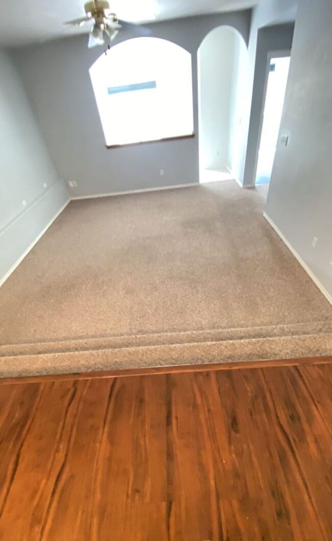 Building Photo - Spacious Home In A Quiet Subdivision