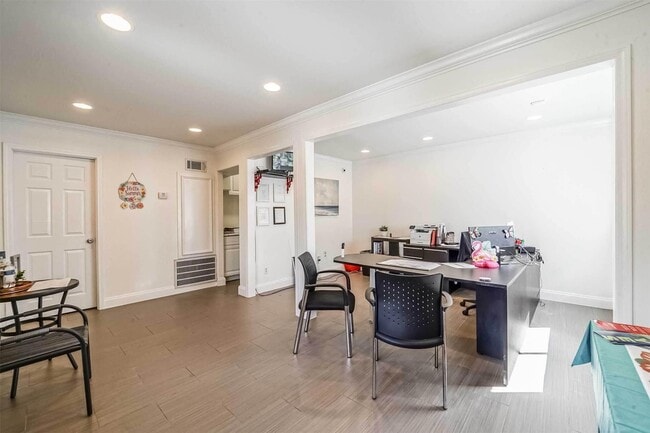 Building Photo - 8271 Stone St