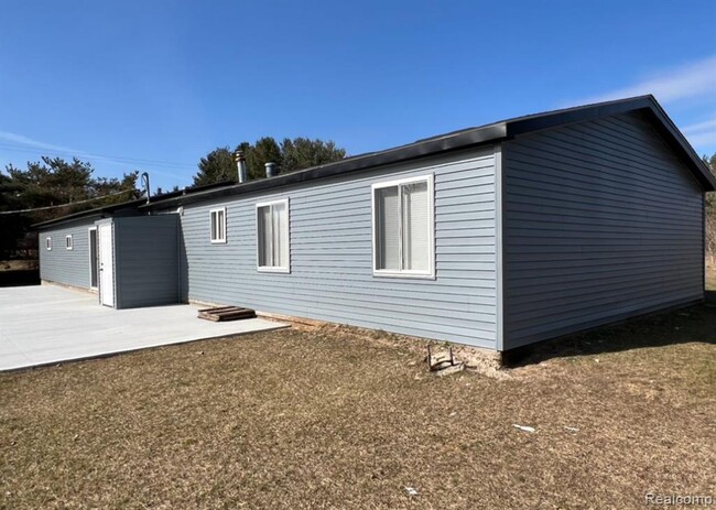 Foto del edificio - 7368 Clear Lake Rd