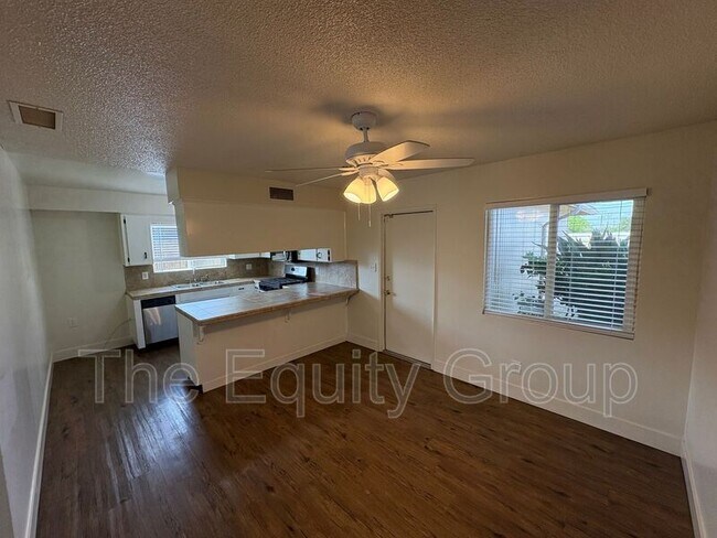 Building Photo - 1421 E Bardsley Ave