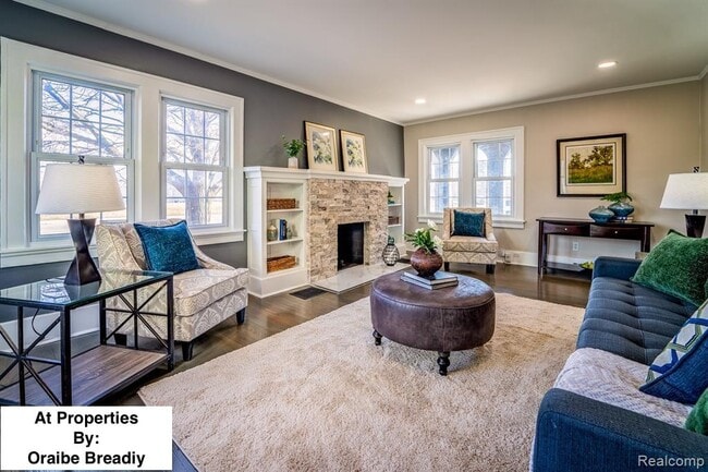 Building Photo - 959 Washtenaw Ave