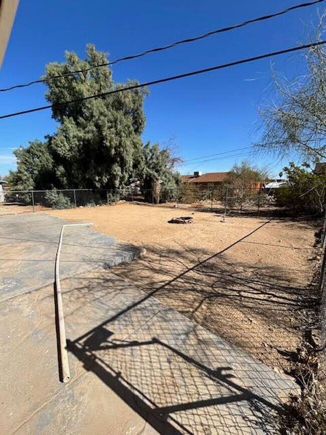 Building Photo - AVAILABLE NOW