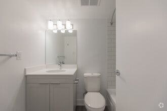 1BR, 1BA - 683SF - Bathroom - 50 Burnhill Road