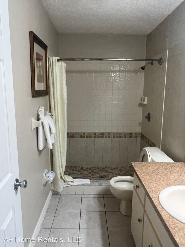 Building Photo - 2 br, 2 bath House - 2777 N. Ponciana Blvd...