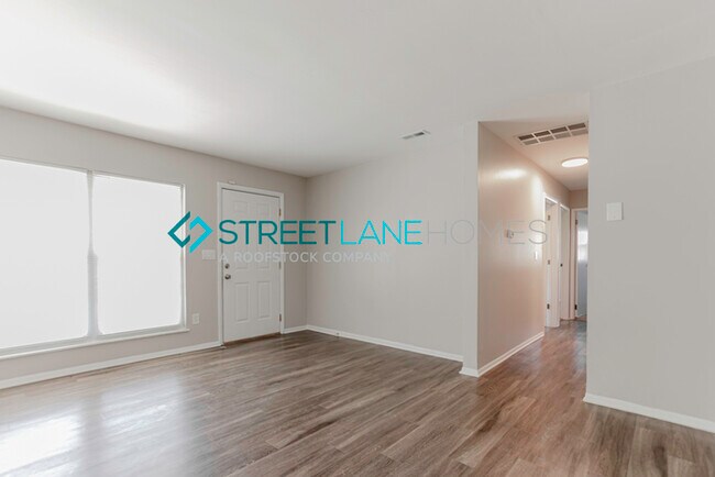 Building Photo - NOW OFFERING HALF OFF THE FIRST FULL MONTH...