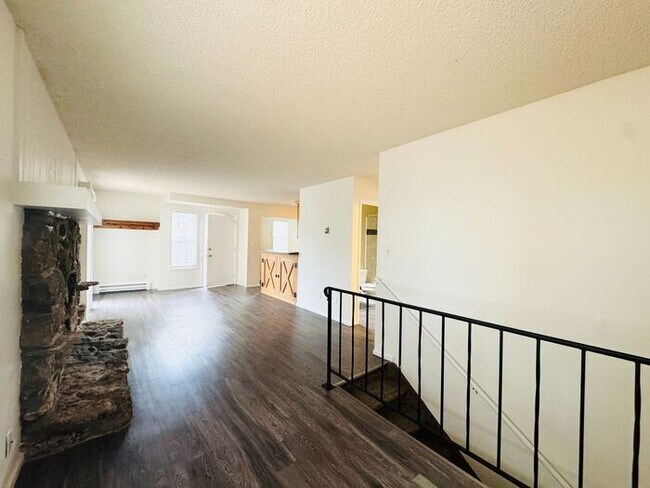Building Photo - 3 Bedroom Condo In West Fort Collins