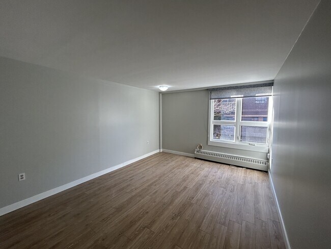 Photo du bâtiment - 5222-5222 Green St