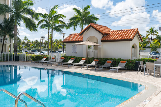 Building Photo - Gran Vista at Doral