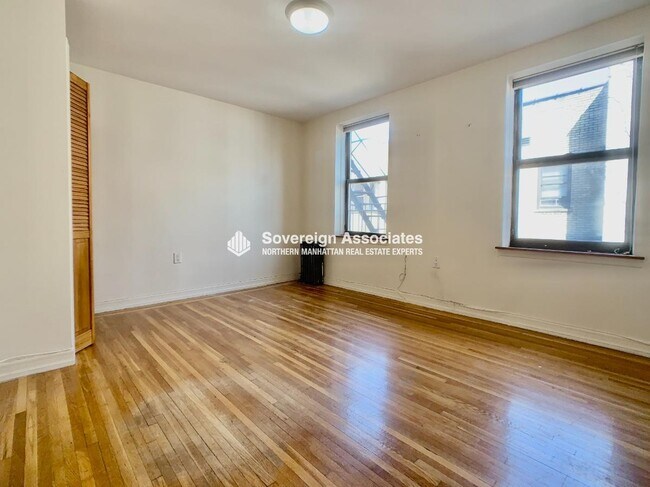 Building Photo - 183 Pinehurst Avenue