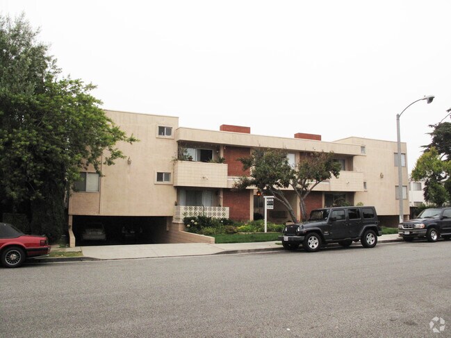 Building Photo - 1538 Stanford St