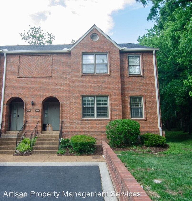 Foto principal - 2 br, 2.5 bath House - 221 Westchase Dr