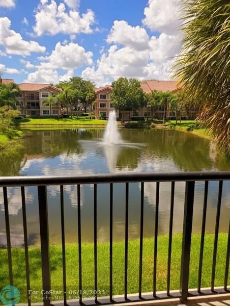 Foto principal - 9033 Wiles Rd