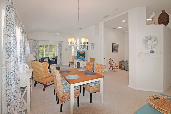 Foto del edificio - 1230 Berkshire Cir