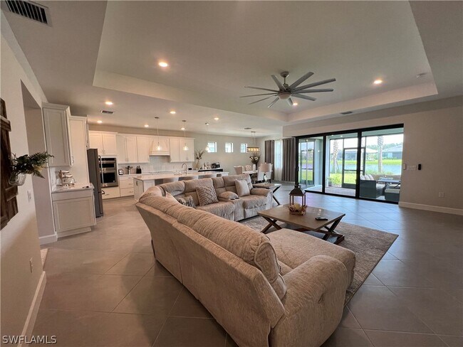 Foto del edificio - 5717 Legendary Ln