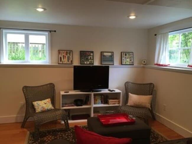 Photo - 342 16th Ave E Apartment