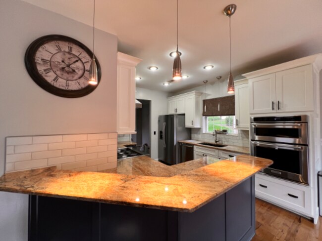 Foto del edificio - 1131 Olde Cameron Ln