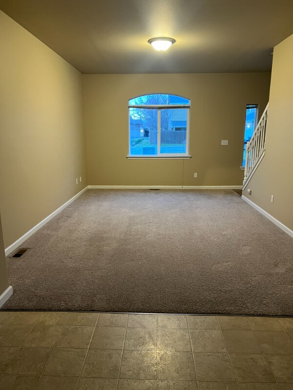 Building Photo - 219 Beam Ct