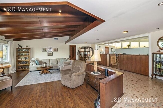 Foto del edificio - 3705 Putter Dr