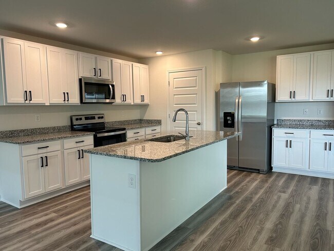 Building Photo - 4BR/2BA Gulf Shores home with community pool