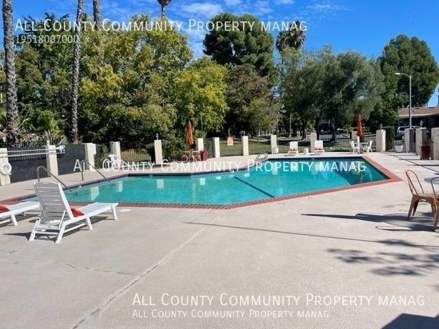 Building Photo - Single Story in Murrieta! 2 Bed, 1.75 Bath