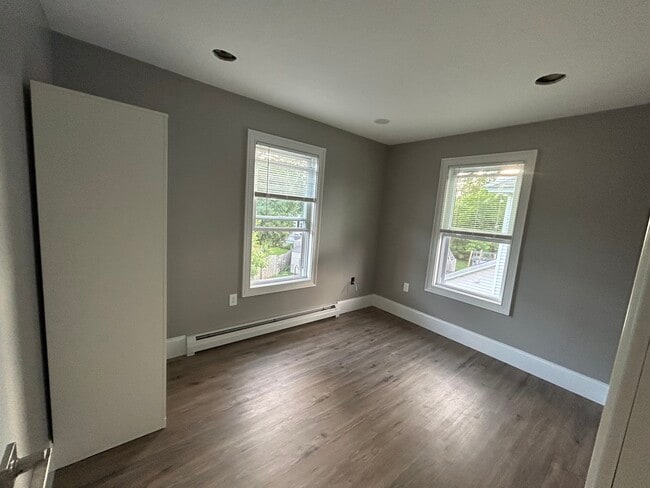 Building Photo - 361 Marlboro St