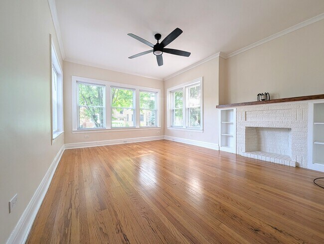 Foto del edificio - 2510 W Ainslie St