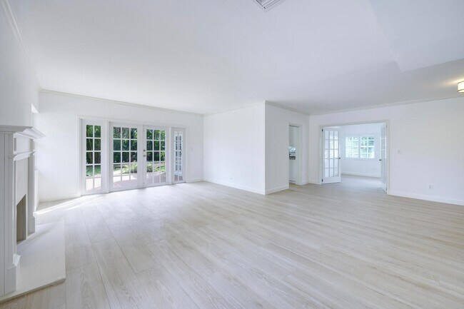 Foto del edificio - 336 Marlborough Pl