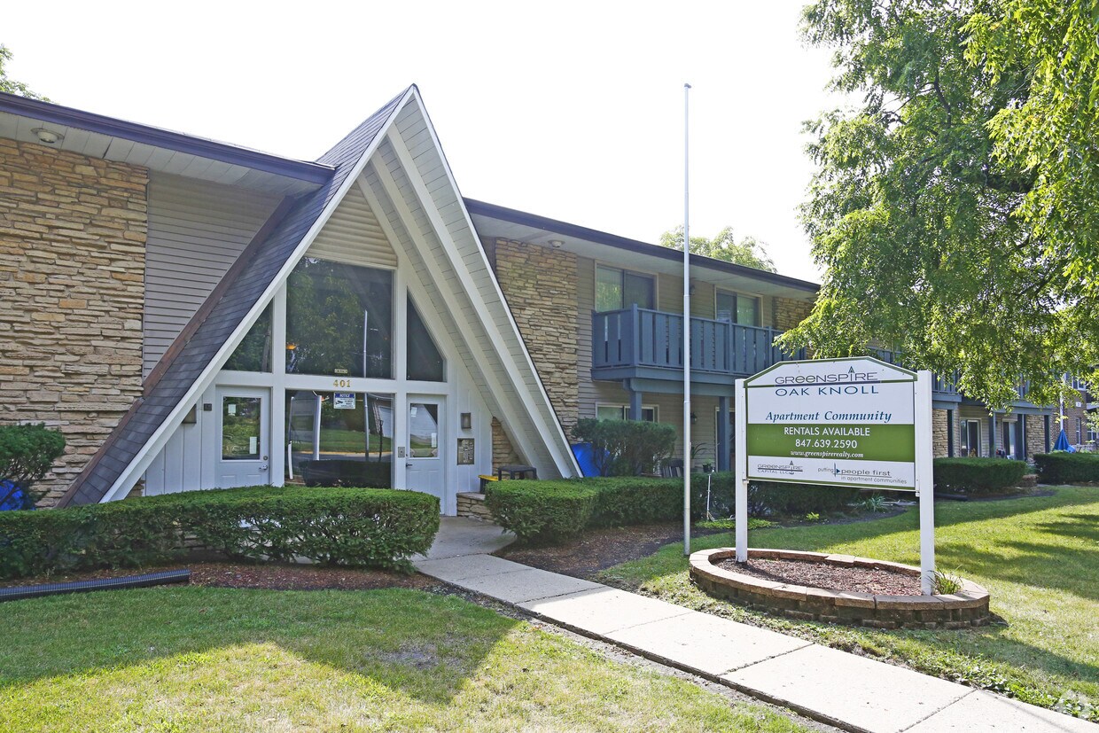 Primary Photo - Oak Knoll Apartments
