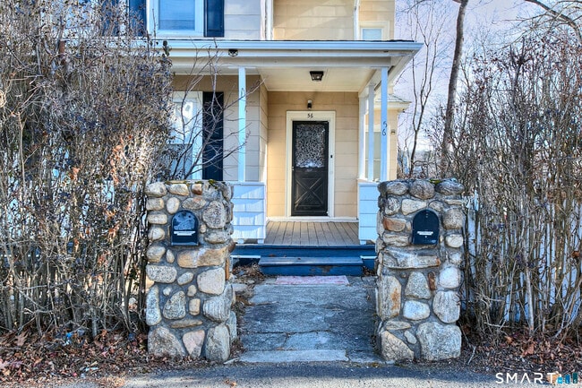 Building Photo - 56 Franklin St