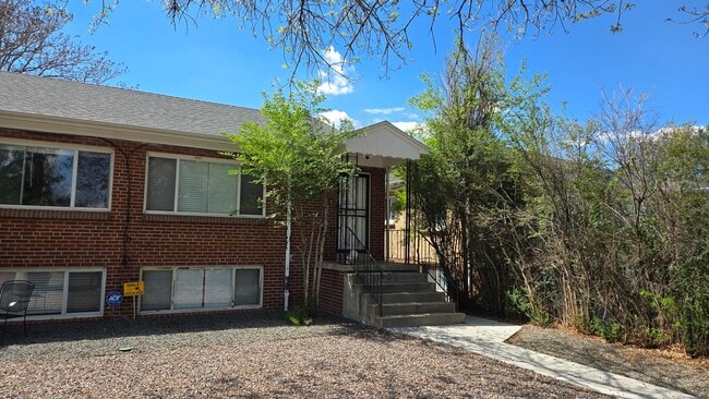 Photo - 1557 1/2 Tamarac St Apartment