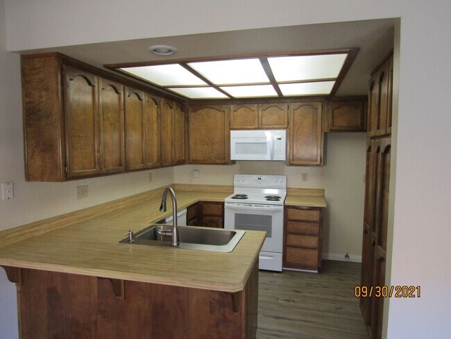 Building Photo - M39120
