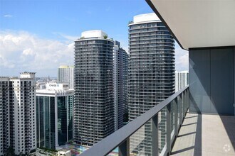 Building Photo - 1000 Brickell Plaza