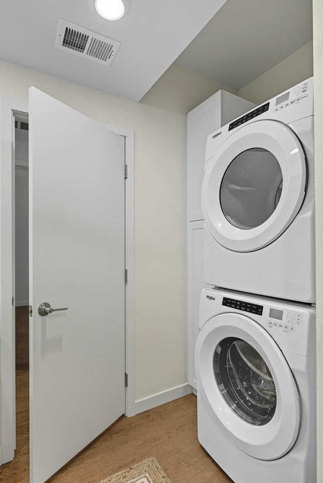 Townhome- Washer Dryer.jpg - Boulders Menifee