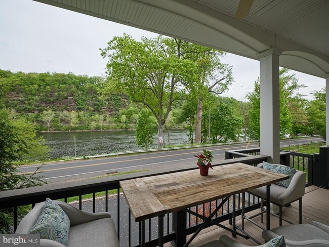 Foto del edificio - 1800 River Rd