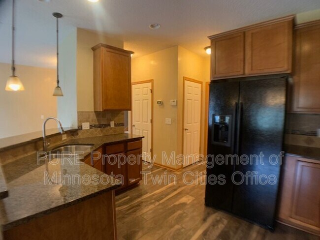 Building Photo - 9463 Washington Cir